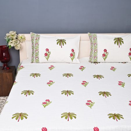 Red Aura Block Printed , Jacquard Bedcover - Image 3