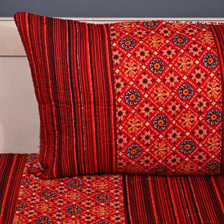 Haute Red Block Printed Quilted Bedcover with Pillow Covers - Image 3